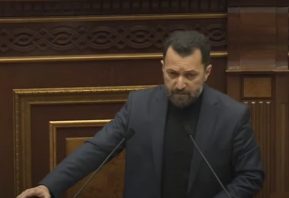 Նա հավատարիմ է ազատագրված տարածքները «անպետք հողեր» համարելու գաղափարին. Գևորգ Գևորգյան՝ Փաշինյանին (տեսանյութ)